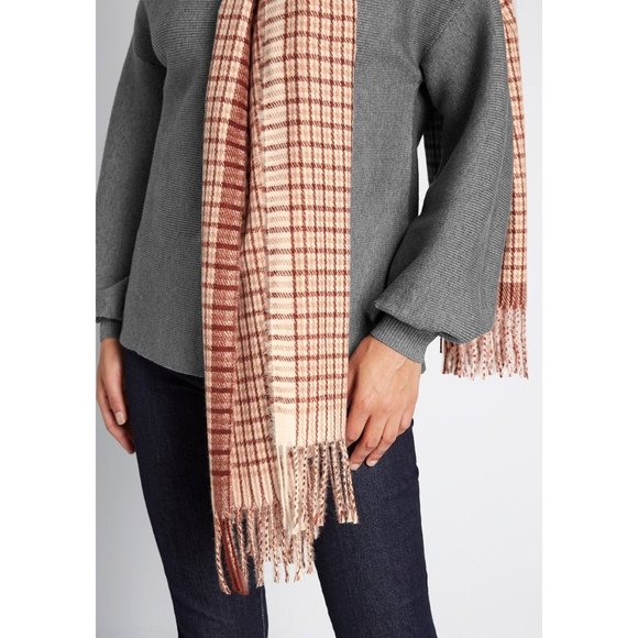 Modcloth | NWT Cuddle Up Gingham Blanket Scarf 💠 - Picture 3 of 8